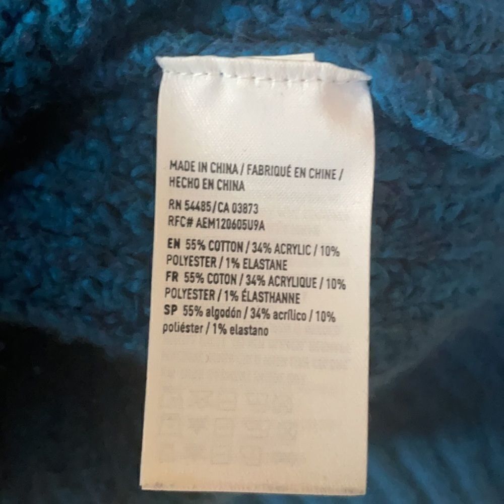 American Eagle Outfitters sweater  - Picture 5 of 6